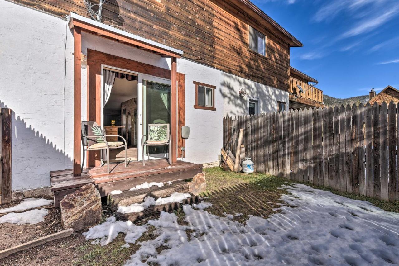 Downtown Red River Retreat With Mtn Views And Yard Exterior photo
